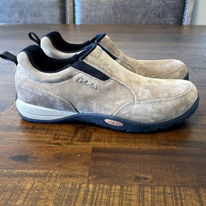 Women’s Cabela's Suede Slip-On Shoes - Size 9